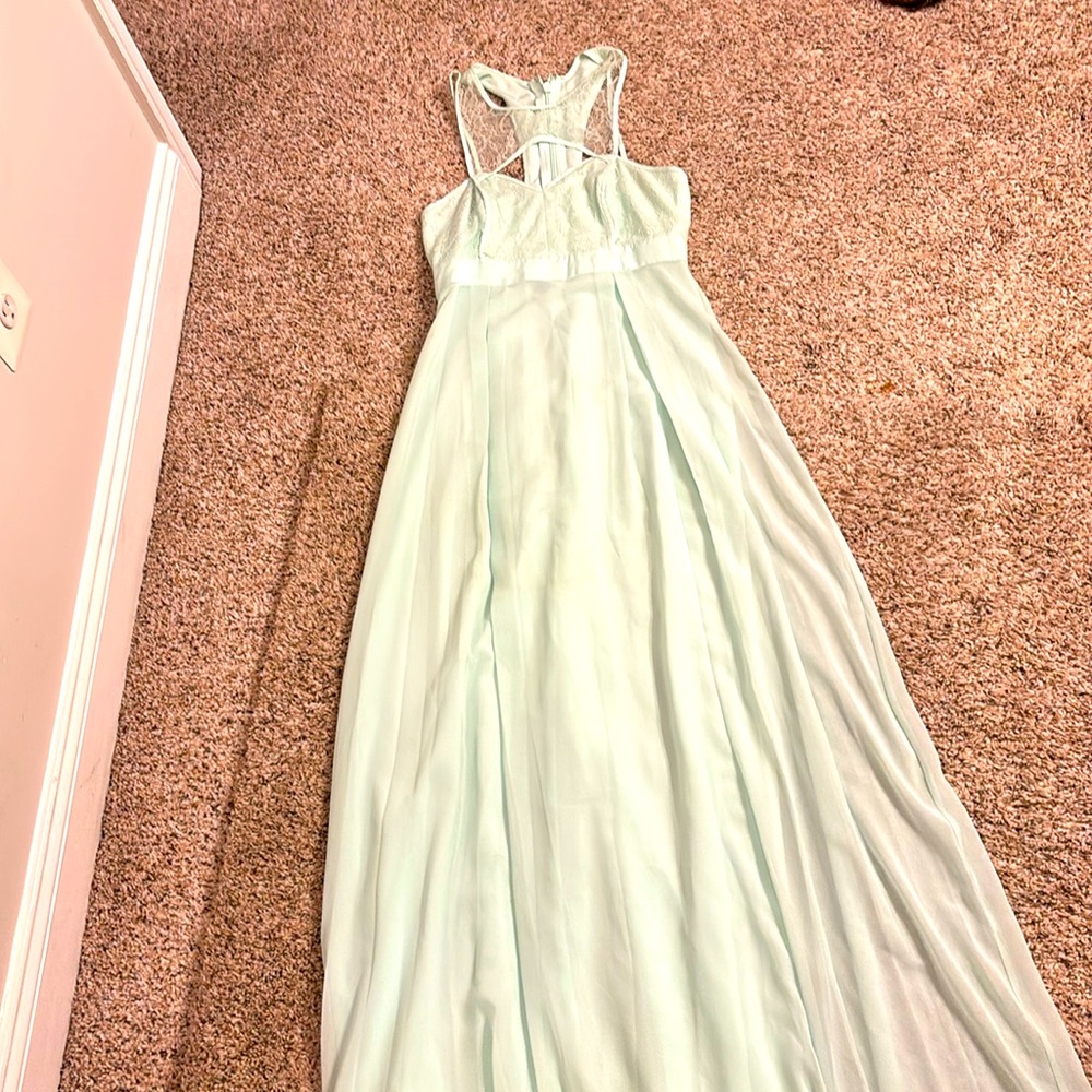 BCBG Generation
Prom/wedding
Fancy dress size 4
Light green color
Never worn